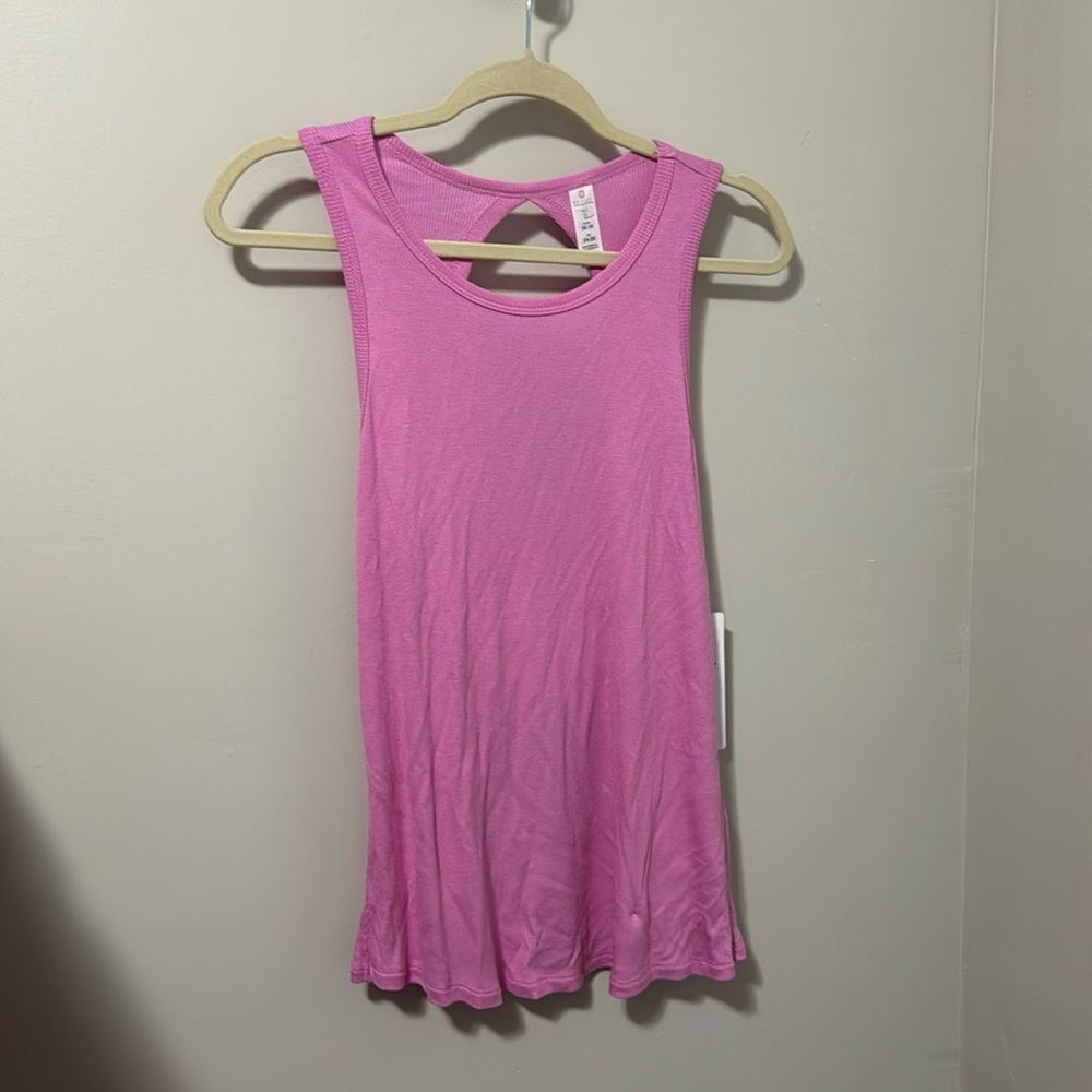 NWT! Balance Collection Brenna Singlet (Cyclamen)‎